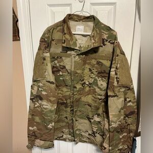 US Army Combat Uniform Coat Large Long, NWOT